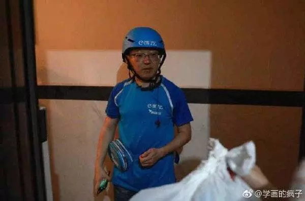 CEO親自送外賣 顧客不信:我還是馬雲咧