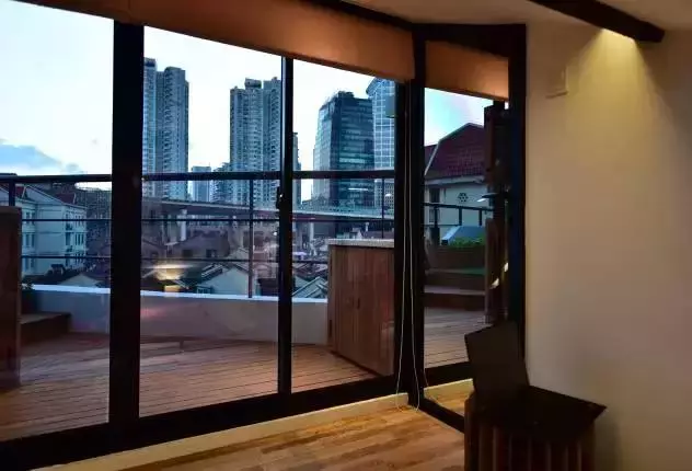 一家三口擠住7.5坪的紙片屋毫無生活品質,經過台男設計師逆天大改造後讓人都想住