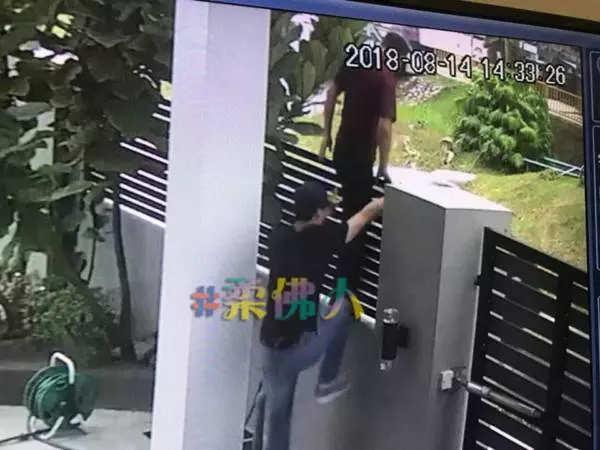 圖破門行竊觸動警鈴 2男子落荒而逃