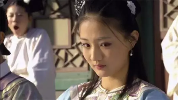 讓人笑瘋的影視一瞬間,比穿幫鏡頭還爆笑的「亮點」,臨演根本是來砸場的嘛!