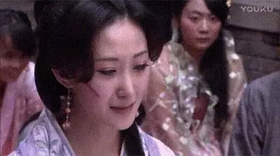 讓人笑瘋的影視一瞬間,比穿幫鏡頭還爆笑的「亮點」,臨演根本是來砸場的嘛!