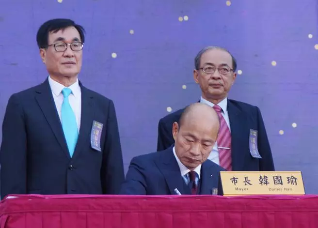 有事嗎?一支筆也要酸成這樣…