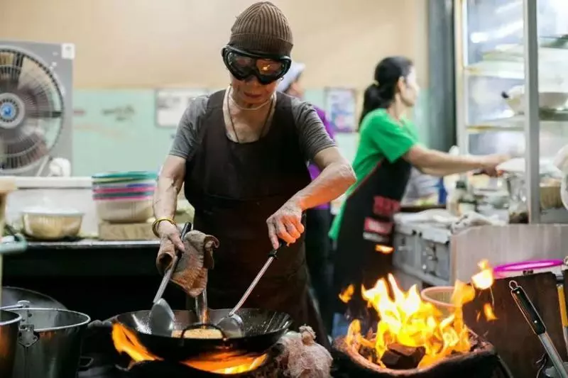 花了30年,72歲奶奶把蒼蠅小館做成米其林星級餐廳但她卻嫌煩,吵著要把星星退回去···