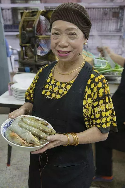 花了30年,72歲奶奶把蒼蠅小館做成米其林星級餐廳但她卻嫌煩,吵著要把星星退回去···