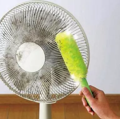 電風扇髒又多灰怎麼清洗?別急著收納,教你一招,風扇一塵不染!