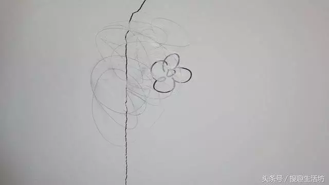 白牆上有裂縫了怎麼辦?教你一招,3分鐘裂縫自動消失!