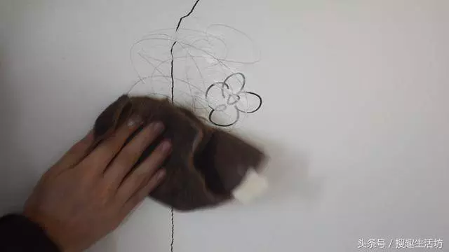 白牆上有裂縫了怎麼辦?教你一招,3分鐘裂縫自動消失!