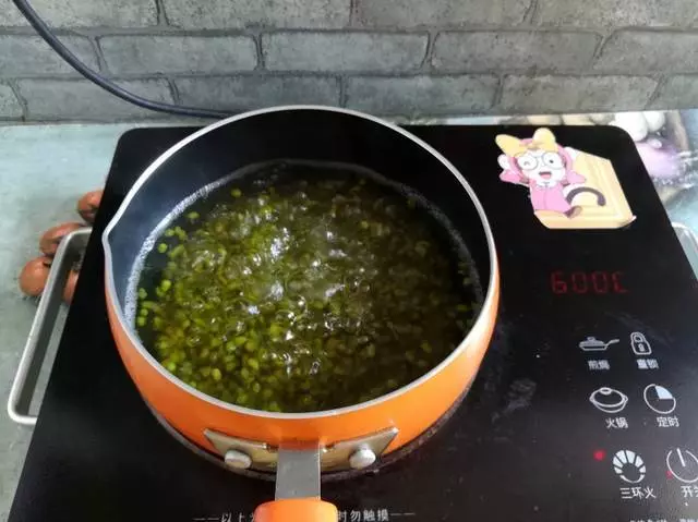 綠豆沙煮得不好吃,只要掌握一個技巧,輕鬆煮出香滑清甜的綠豆沙