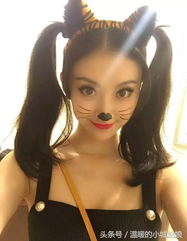 女星雙馬尾造型,楊穎像鄰家女孩,謝娜年輕10歲,趙麗穎萌到我了