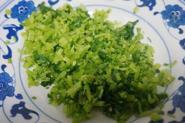 這個肉丸子夾餡兒,有菜有肉,好吃不膩,關鍵一學就會