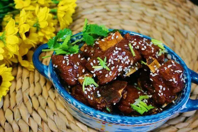 最簡單的糖醋排骨做法,調糖醋汁有個口訣,一次成功