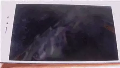 手機容易發燙,關閉這兩個功能立馬解決,玩多久手機都不容易發燙