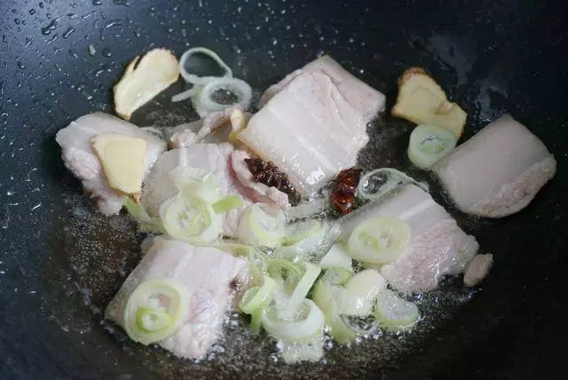 豆腐這樣做比炒著燉著都好吃,超級入味