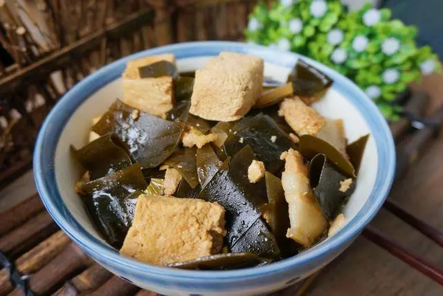 豆腐這樣做比炒著燉著都好吃,超級入味