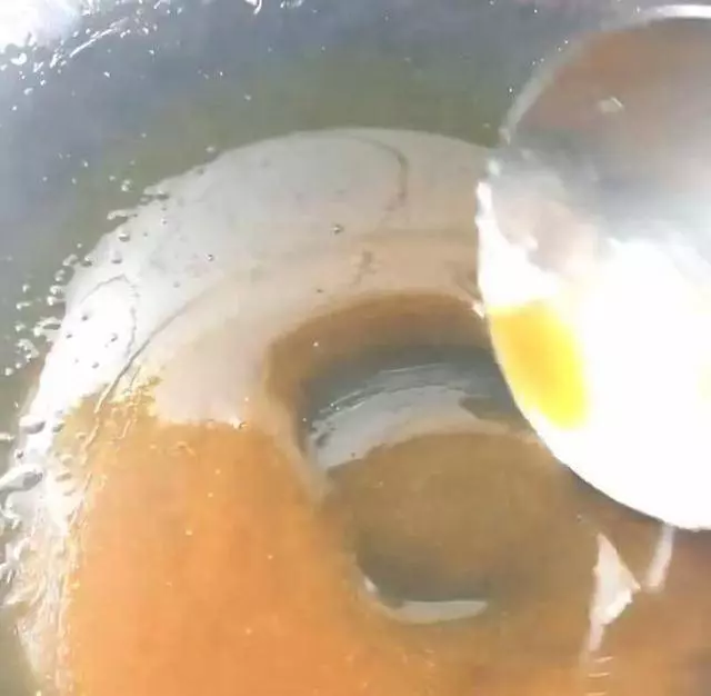 紅燒肉加上鵪鶉蛋,新奇做法,好吃美味,家人都喜歡這樣吃