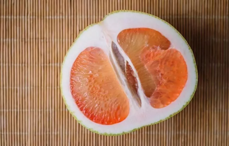 吃完柚子皮就扔?它還有這8種妙用,知道的人都說好