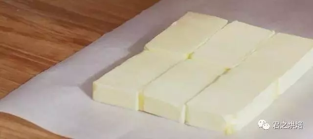 有了這份超詳細攻略,還怕做不出漂亮的牛角麵包?