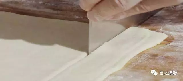 有了這份超詳細攻略,還怕做不出漂亮的牛角麵包?