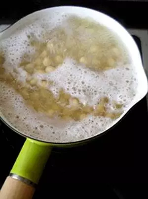 Famaosinmalaysia - 喜歡吃天貝(Tempeh)的你,現在教你一種自製天貝正宗做法步驟,學起來吧
