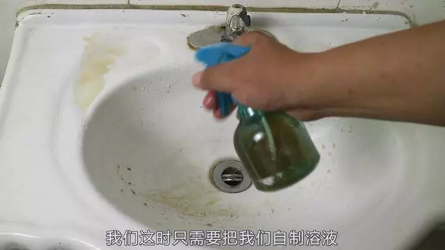 【可樂】和【香皂】混一起,解決了很多主婦的難言之隱,前後對比很明顯,「真實用」