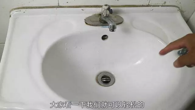 【可樂】和【香皂】混一起,解決了很多主婦的難言之隱,前後對比很明顯,「真實用」