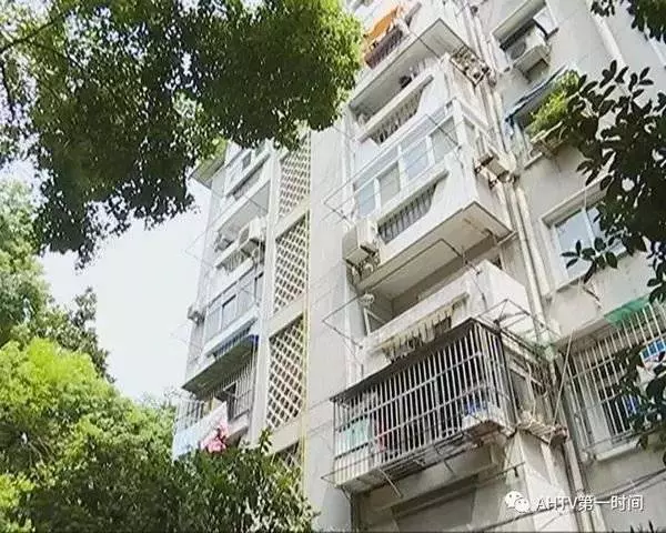 悲劇12 歲腦癱女孩小區內身亡,兇手竟是父親
