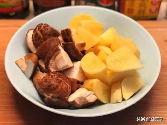 四大外賣巨頭之黃燜雞,拒絕點餐在家做,讓你多吃2碗飯