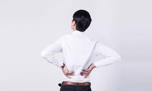高血壓腎病會有四個標誌,超過三個以上,提示尿毒症已經形成