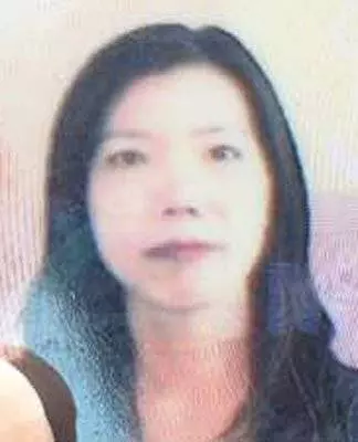 [ 大馬怡保 ] 轎車爆胎打轉 遭長巴猛撞釀3死