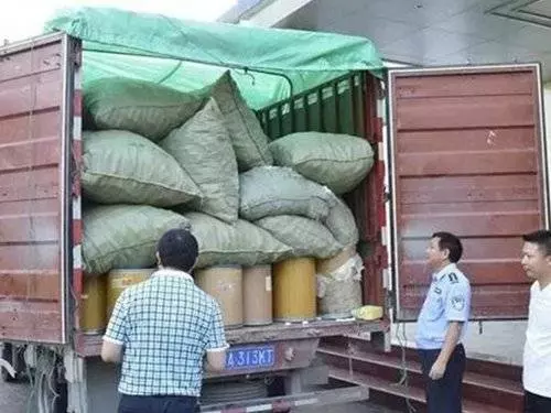 中國警方獲6噸假藥 膠囊內全是麵粉