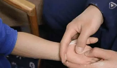 小兒推拿21種手法,輕松搞定幾種常見病