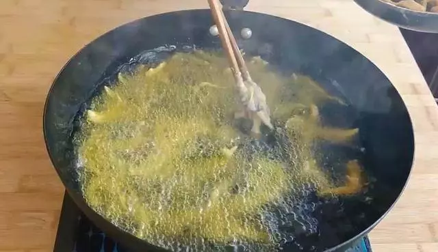 街上賣的炸蘑菇,在家做更好吃,真材實料更營養,美味簡單好方便