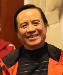 膝蓋不好,上下樓梯會疼,專家教你一個動作,幫助膝蓋血液循環