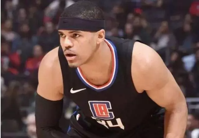 不得不說現在的NBA作死的成本降低了,又有一哥們張口就要188億