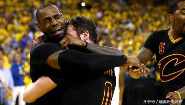 剛剛NBA又官宣完成一份12億大合同詹姆斯好兄弟終成騎士新王