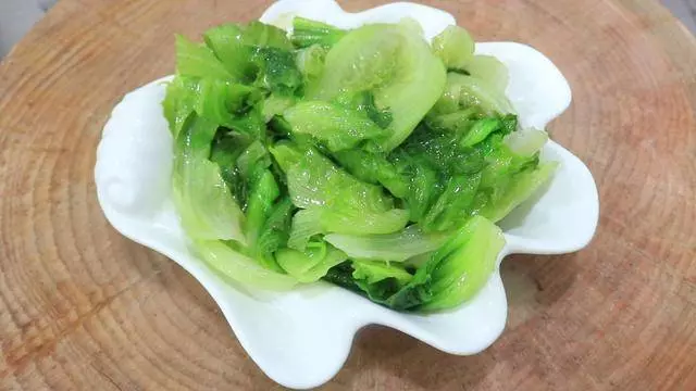 三分鐘就能學會的「蚝油生菜」這麼做真絕了,生菜翠綠味道濃郁
