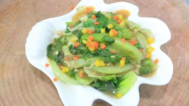 三分鐘就能學會的「蚝油生菜」這麼做真絕了,生菜翠綠味道濃郁