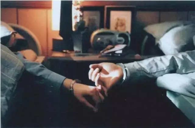 判斷一個男人有多深愛你,看看他敢不敢為你做這五件事
