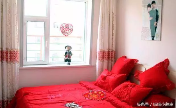 第一次上門見公婆,我跟著准婆婆去買衣服,聽到談話,我決定嫁了