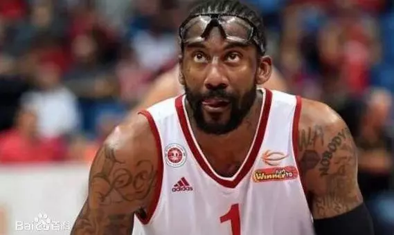 NBA球星退役一年,卻變得骨瘦如柴和科比正好相反