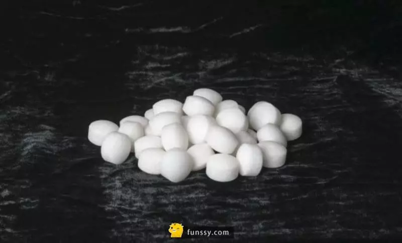 10個有致命危險的居家用品~~ #2,不沾鍋: 加熱過度產生有毒化學物質~~~