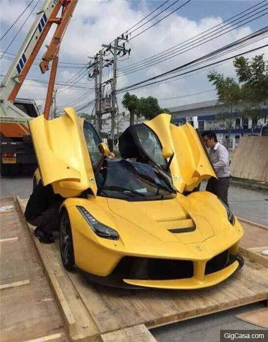 泰國來了輛神車,全泰國第一台,19億泰銖,開箱嚇死人