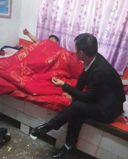新婚夫婦蒸發三天,家人開門驚見兒媳昏迷、兒子離世,法醫鑒定結果:縱情過度…