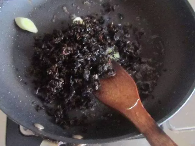梅菜扣肉這麼做最好吃,一點都不肥膩,又香又好吃,吃過的人都讚不絕口