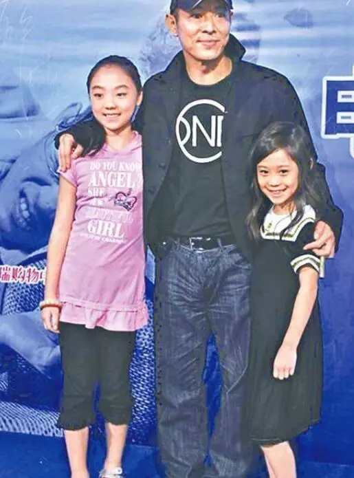 李連傑曝兩女兒近照,身材高挑,比媽媽利智還美
