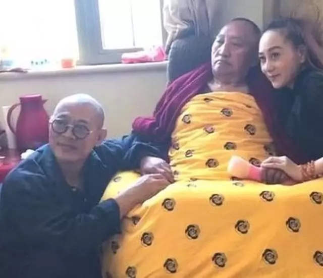 李連傑曝兩女兒近照,身材高挑,比媽媽利智還美