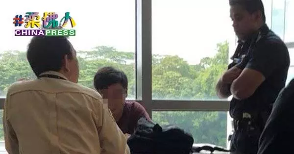 腹痛跑錯廁所? 男學院生女廁偷拍被逮