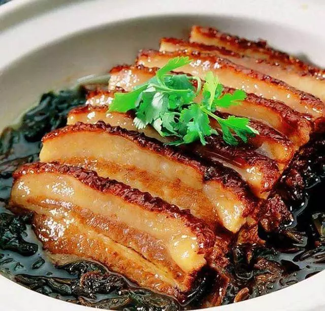 扣肉怎麼做肥而不膩?最正宗的扣肉配方,30年大廚那學的,很珍貴