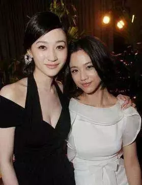 你永遠不會知道迪麗熱巴有多美,除非她跟別人同框的時候