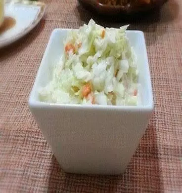 據說KFC Coleslaw就是這樣做!想吃時,就自己動手做吧!超簡單~